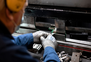 Press Brake Operative